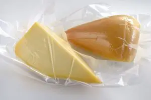 ¿Cómo conservar quesos duros en la heladera?