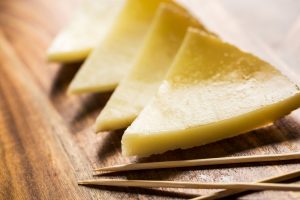 ¿Cómo se congela el queso manchego?