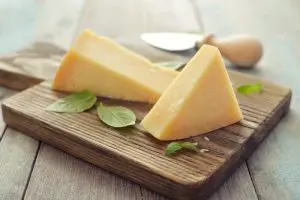 cual-es-el-queso-mas-parecido-al-parmesano