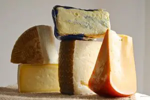 ¿Cuáles son los quesos duros y blandos?