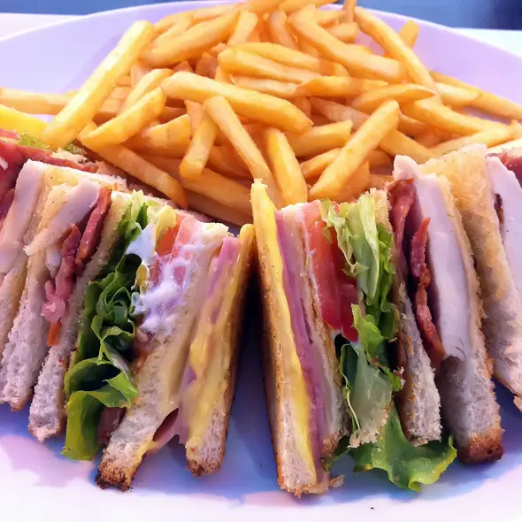 Arriba 93+ imagen calorias club sandwich
