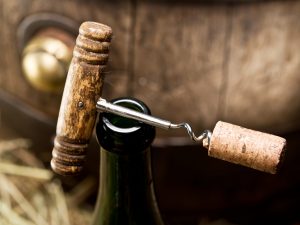 ¿Cuánto dura una botella de vino guardada?
