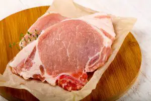 ¿Cuántos filetes son 100 gramos de lomo de cerdo?