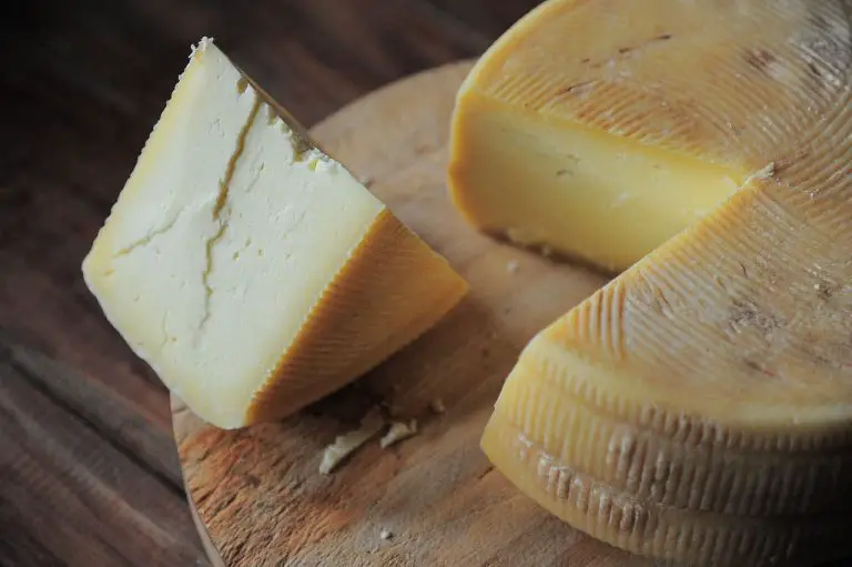 ¿Qué beneficios tiene comer queso todos los días? Enterate Delicias