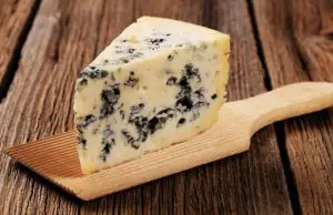 ¿Cuánto cuesta un kilo de queso azul?