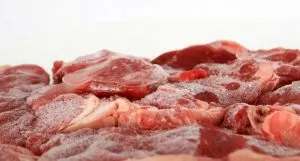 ¿Cuánto tiempo puede estar la carne de cordero congelada?
